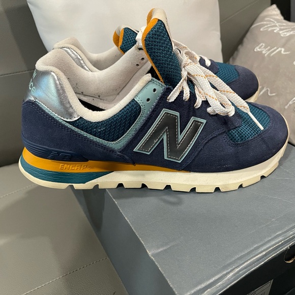 New Balance 547 Rugged - Picture 5 of 8